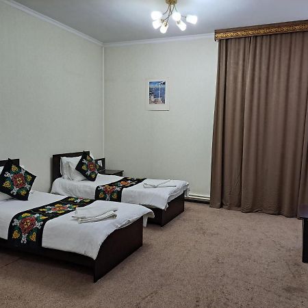 Ocean Hotel Osh Dış mekan fotoğraf