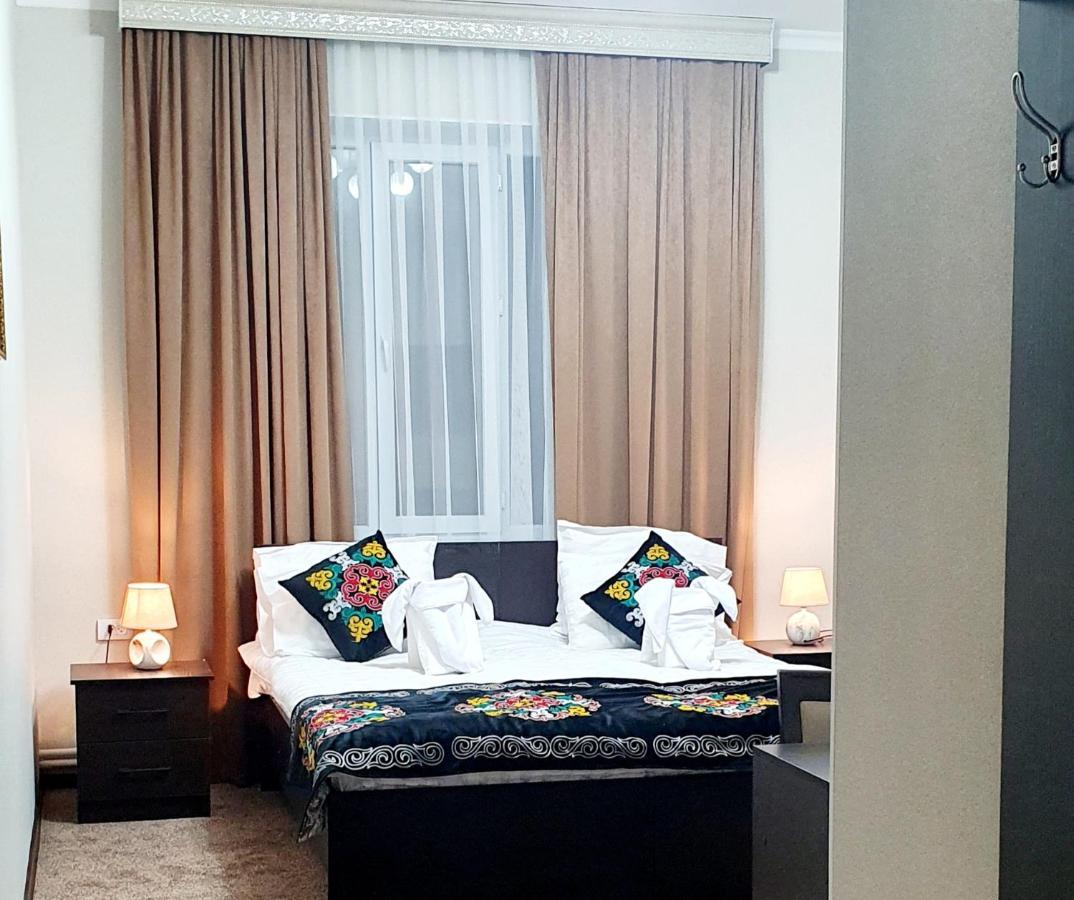 Ocean Hotel Osh Dış mekan fotoğraf